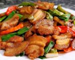 回锅肉属于哪个菜系？