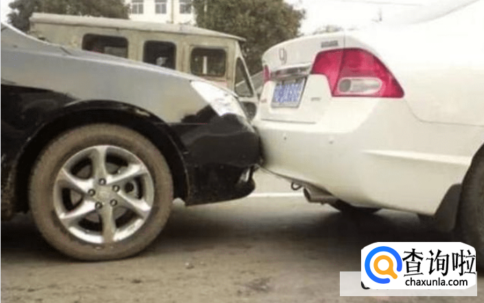 停车时被追尾怎么办