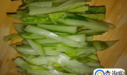 凉拌酸辣黄瓜粉丝