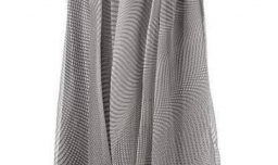 半身网纱裙配什么上衣