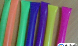 如何用吸管做笛子