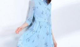 春天到来，连衣裙更能彰显青春的气息。