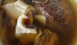 女人怎么样补气血 四款乌鸡汤