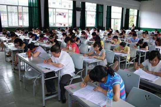 公务员考试要求是什么