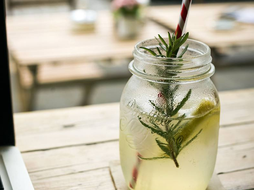 喝水跟喝酒有什么区别