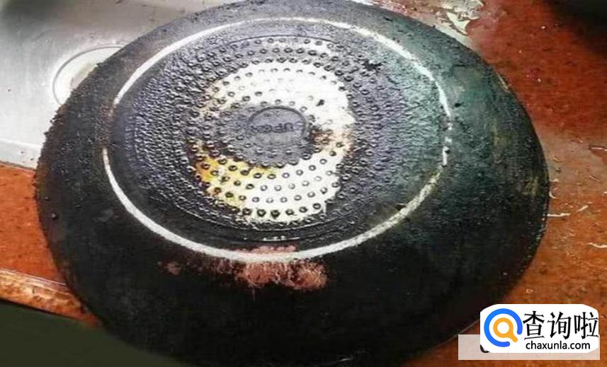 不沾锅底黑垢要怎么处理