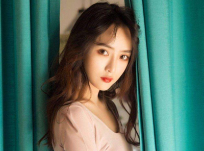 女生从小缺母爱的表现