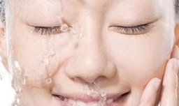 简单的护肤步骤有哪些？先用精华液还是霜