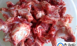 牛骨花生汤的做法