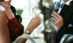 是先成家后立业，还是先立业后成家？