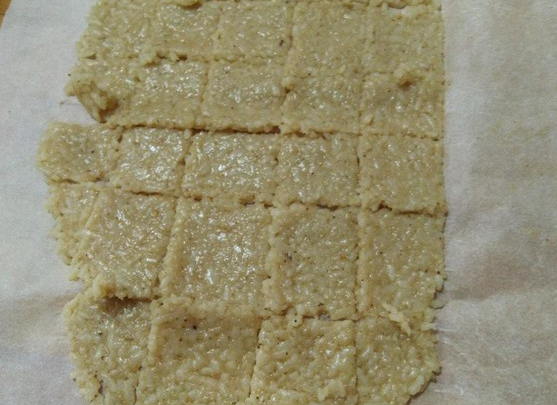 怎么用生的大米炸锅巴