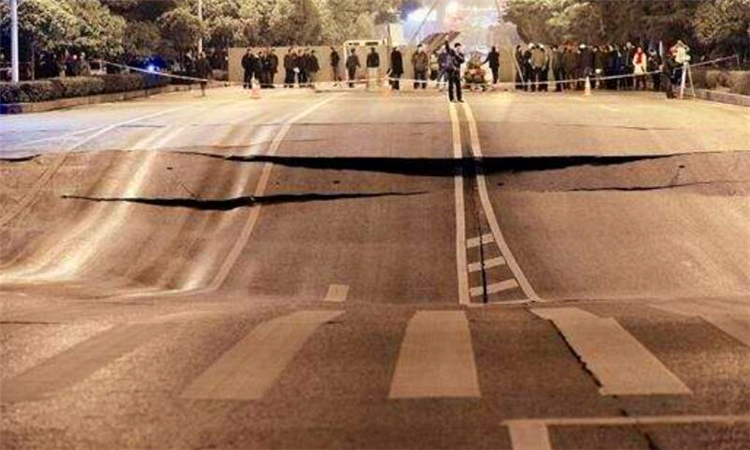 地陷是什么原因