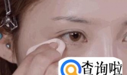 学画不晕染的眼线技巧