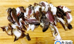 腊肉炒菜心的家常做法