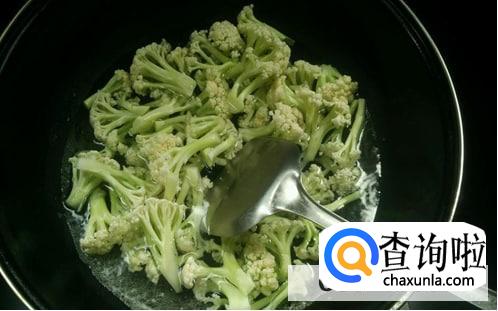 炒菜花需要焯水吗