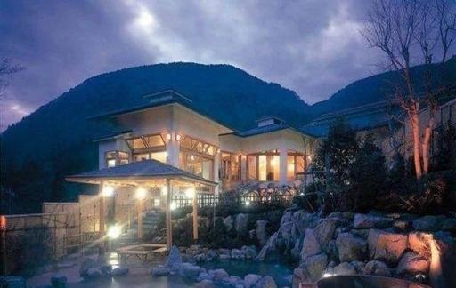 女性夏季泡温泉要注意什么？