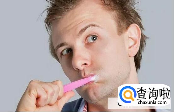 使用牙膏的误区