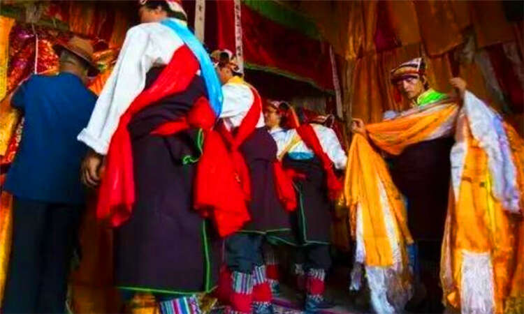 蒙古族都有哪些风俗