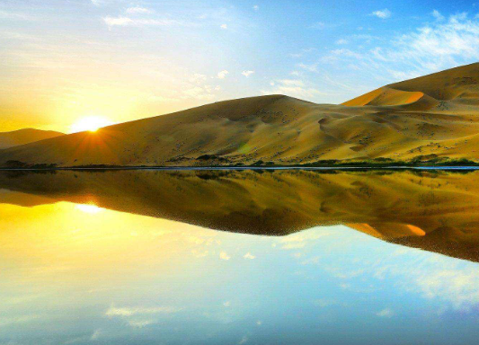 世界上最深的湖泊