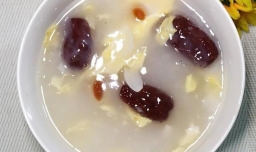 怎样做美味的红枣百合面疙瘩汤？