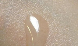 精华液什么时候用最好？