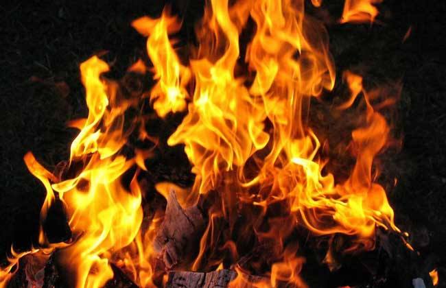 梦见火是什么意思