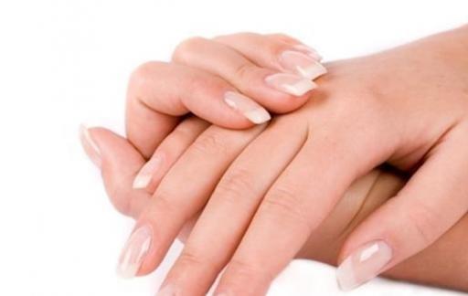 指甲油对女性有危害吗