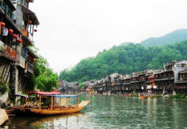 凤凰古城在哪里