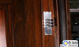 普通木门反锁了怎么开