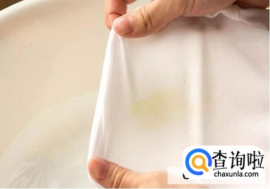 衣服上的茶渍怎么去除