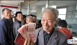 如何推动农村职业年金来解决农民养老问题？