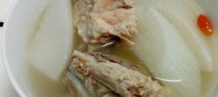 萝卜排骨汤的做法