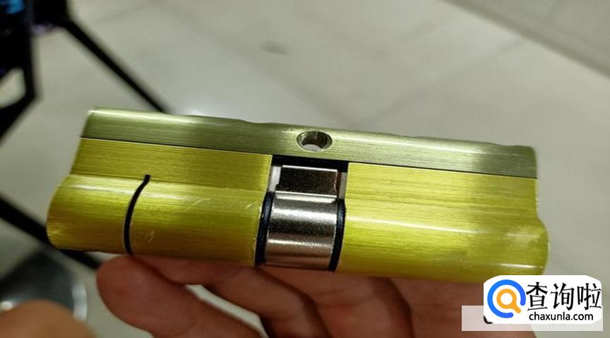 锁芯拿不出来该如何处理