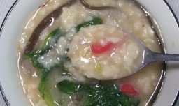 怎样做美味的蔬菜鸡蛋疙瘩汤？