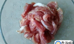 榨菜炒肉丝的做法