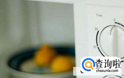 保温杯能放微波炉中加热吗