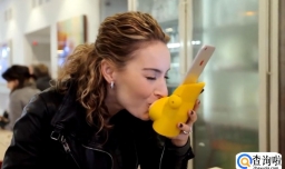 你会买异地恋接吻神器吗