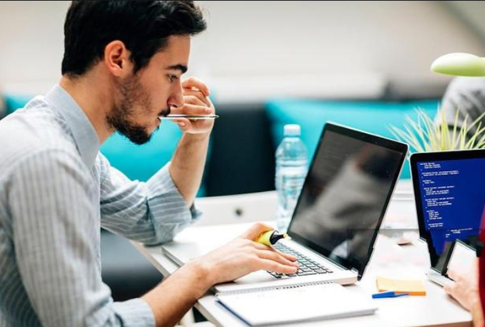 搬砖是什么意思