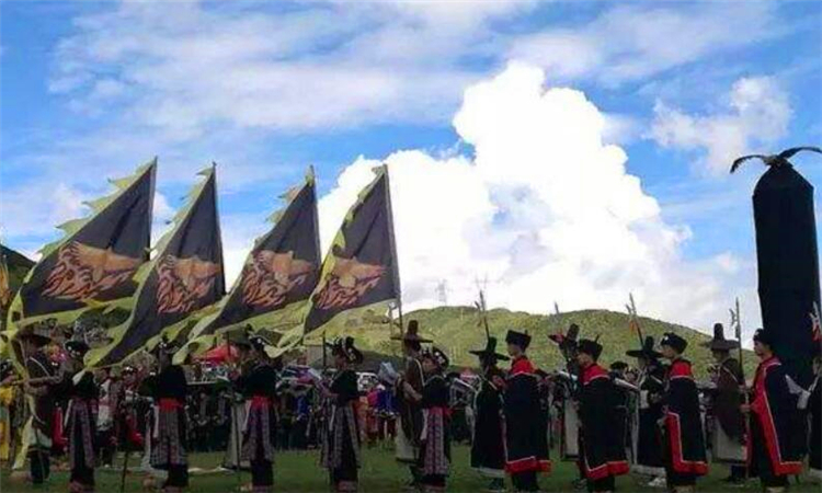 毕摩文化对彝族传统社会的影响