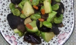 怎样做美味的木耳炒蚕豆？