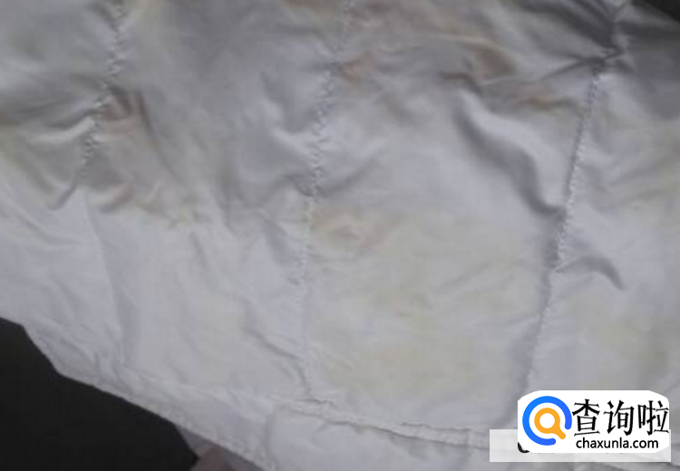 羽绒服用肥皂洗后如何补救