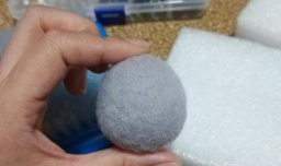 羊毛毡卡通鹦鹉制作方法