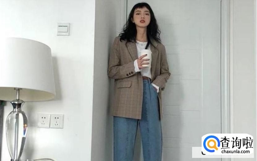 千鸟格西装外套怎么搭配