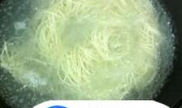 福建沙县小吃：花生酱拌面