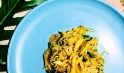 如何做杂蔬牛肉炒面？