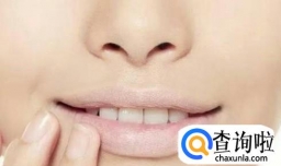 古装唇妆的基础化法