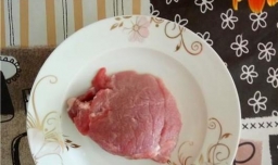 洋葱蒜薹炒瘦肉怎么做？