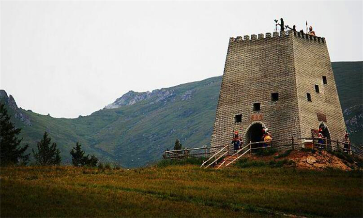 长城上的烽火台的作用