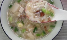 怎样做美味的金针菇豆腐牛肉羹？