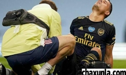 踢足球怎么避免脚受伤